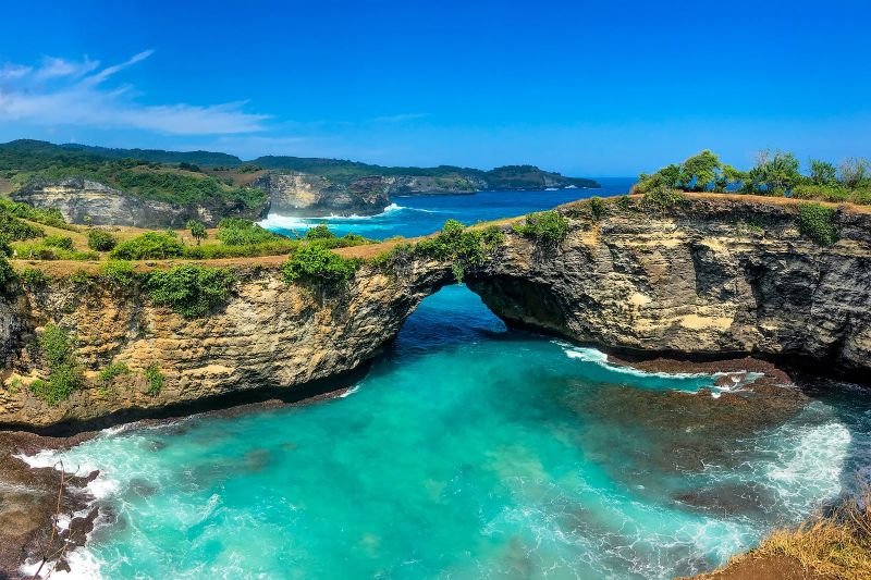 Bãi biển Broken beach