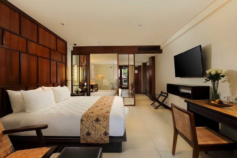 Phòng Suite 1 giường có ban công