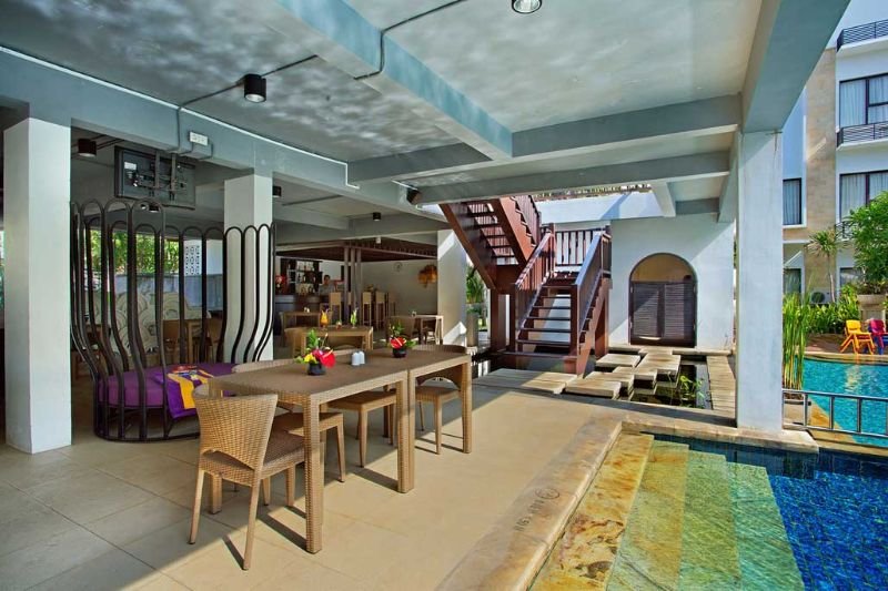 Kelapa Pool Bar & Snacks